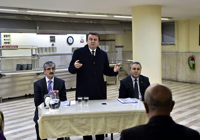 “İhtiyaç Sahiplerine Hizmet Ederken Empati Yapın”