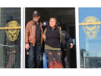 O kadına ulaşıldı: Diğer 4 terörist aranıyor