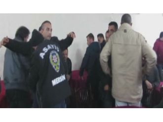 Siyasi partiye kumar baskını