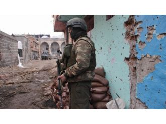 Cizre ve Sur’da 12 terörist öldürüldü