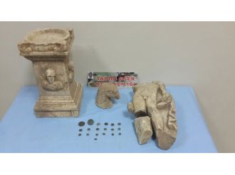 Polis suçüstü yakaladı