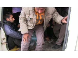 Alkollü sürücü onları yoldan almış