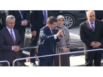 Başbakan’dan mini miting