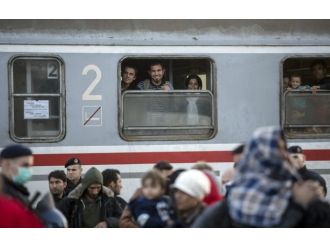 Avrupa 2016’da 1 milyon mülteci bekliyor