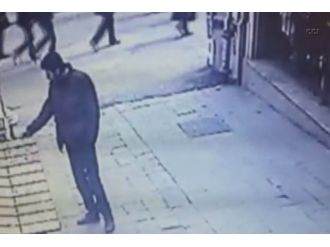 Yüzük tablasını kaşla göz arasında yürüttü ! İşte o anlar