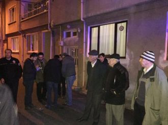 Kapıyı açtığında dehşetle karışlaştı