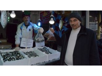 1 kilo fındığa 1 kilo hamsi