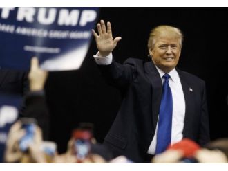 Trump’ın yüzü bu kez güldü