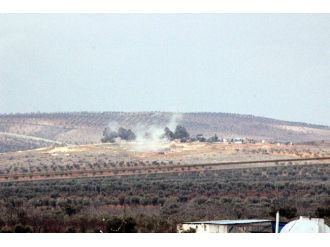 TSK, PYD ile IŞİD mevzilerini yerle bir etti