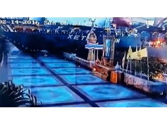 Dümeni kilitlenen gemi kıyıya girdi