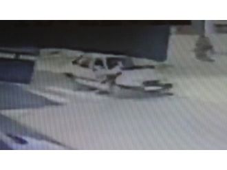 Otomobilin çarptığı 6 yaşındaki kız hayatını kaybetti