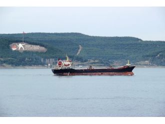 Rus gemisi Çanakkale Boğazı’ndan geçti