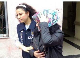 Altınlarla kaçmaya çalışan gelin otobüste yakalandı