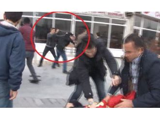 Göstericilerden polise biber gazı: 27 gözaltı