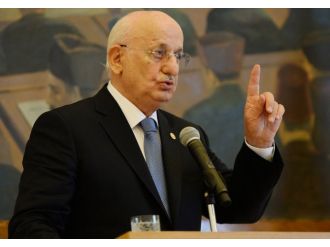 "CHP’nin tutumu komisyonu dağıttı"