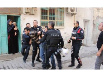 Akrabalar arasında alacak verecek kavgası: 13 yaralı