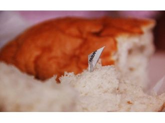 Ekmekten çıkan jilete 1 milyon TL tazminat