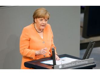 "Türkiye’ye ve Yunanistan’a destek verilmeli”