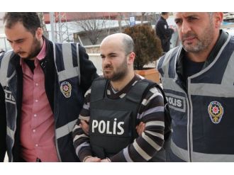 Oğul öldürdü, anne ve baba temizledi