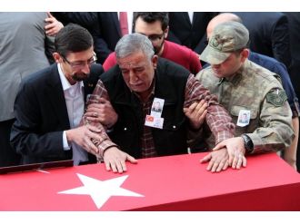 Geride gözü yaşlı nişanlısı kaldı