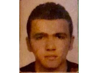 Polis merkezine saldıran şahıs öldü