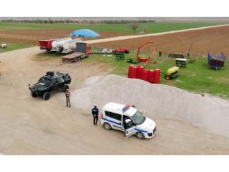 Bakan Yılmaz sınırda