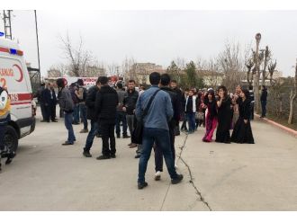 Düğünde ’gelin arabası’ kavgası: 4 yaralı