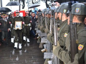 Sur şehidi gözyaşlarıyla uğurlandı