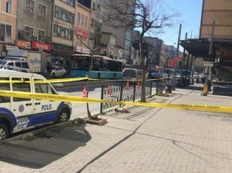 Metro seferlerine şüpheli paket engeli