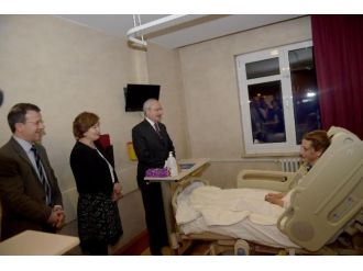 Kılıçdaroğlu terör saldırısında yaralananları ziyaret etti