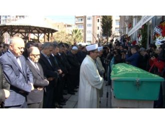 Bülent Arınç ağabeyine veda etti