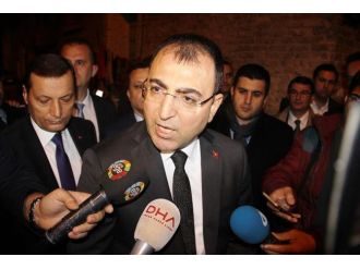 Karakola atılan roket duvara isabet etti