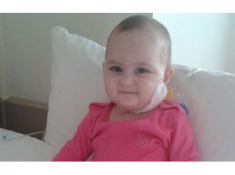 Azra bebeğe hem devlet hem vatandaş sahip çıktı