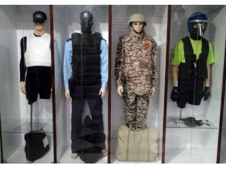 Asker ve polis eksi 40 dereceye kadar üşümeyecek