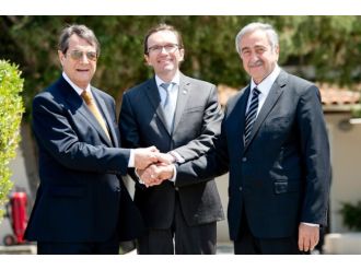 Anastasiadis: Akıncı ilerici biri ancak...