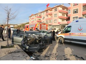 Başkent’te kaza: 4 polis yaralı