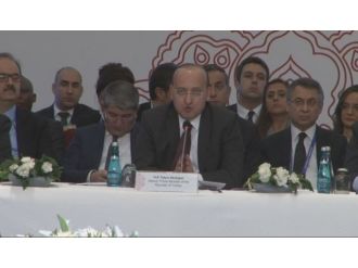 "Savaşın ve krizin içerisinde unutulan bir şey var: İnsan"