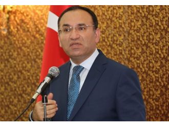 Sur’da eli silahlı, askere, polise kurşun yağdıranlar kim? Siviller mi?