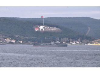 Rus savaş gemisi Boğaz’dan geçti