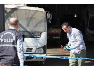 Bomba düzeneği kurulu araç bulundu