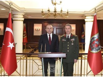 Çavuşoğlu, Orgeneral Hulusi Akar’ı ziyaret etti