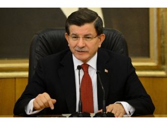Davutoğlu’ndan ’Hocalı’ tweeti