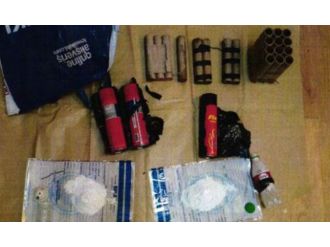 Araç içinde bomba düzeneği bulundu