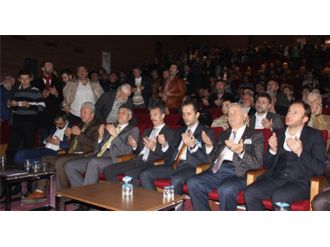 Necmettin Erbakan dualarla anıldı