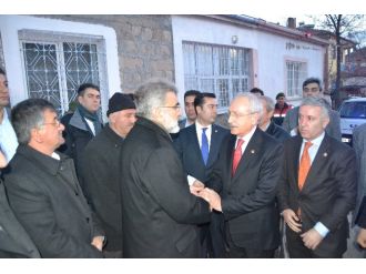 Kılıçdaroğlu şehit ailelerini ziyaret etti