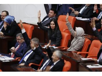 Cumhurbaşkanlığı ve Başbakanlık bütçeleri kabul edildi