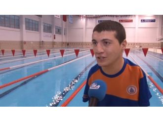 Azmiyle engel tanımadı