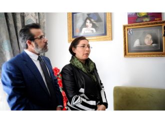 Özgecan Aslan’ın ailesi Başbakanlıkta