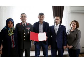 Şehit ailesine Orgeneral Akar imzalı davet