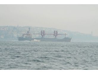 Rus gemisi İstanbul Boğazı’ndan geçti